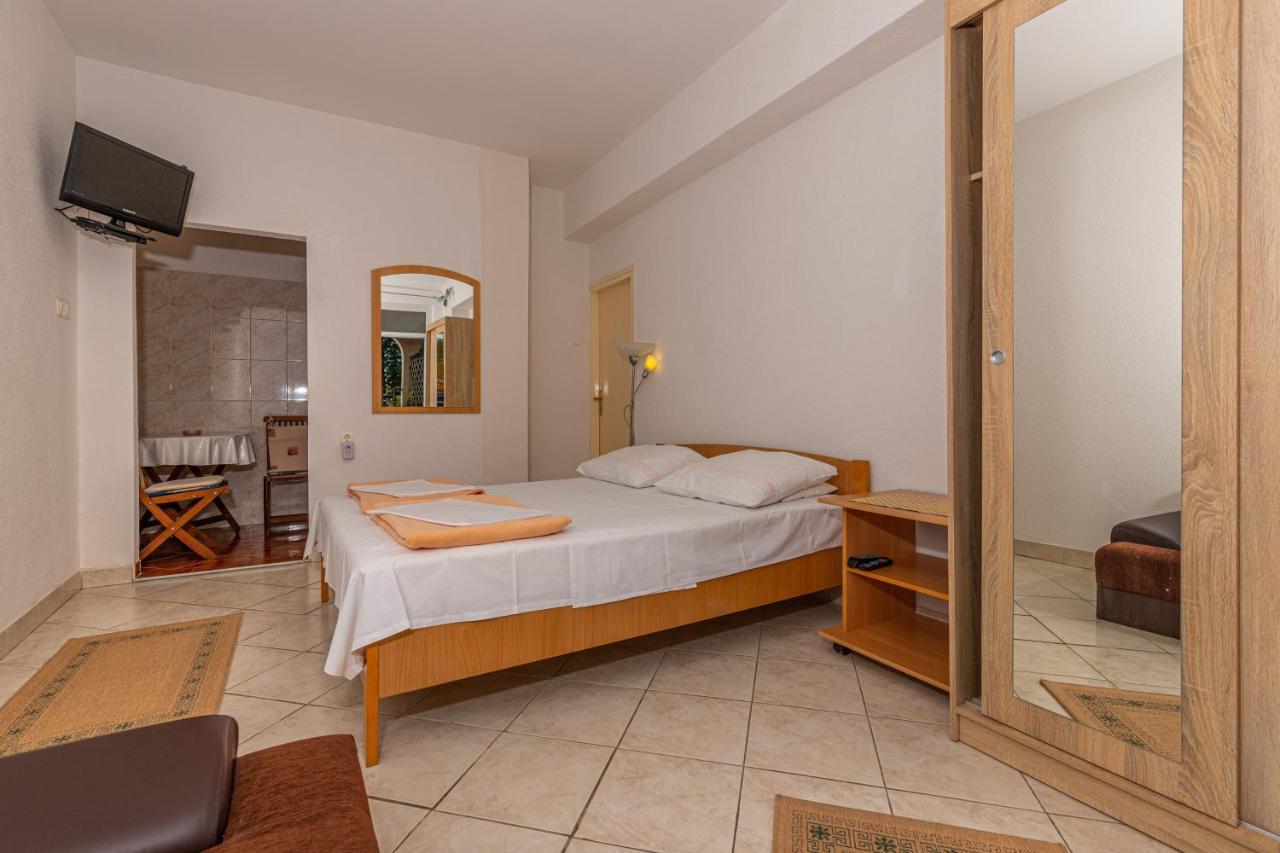 Apartmani Loki Dramalj Bagian luar foto