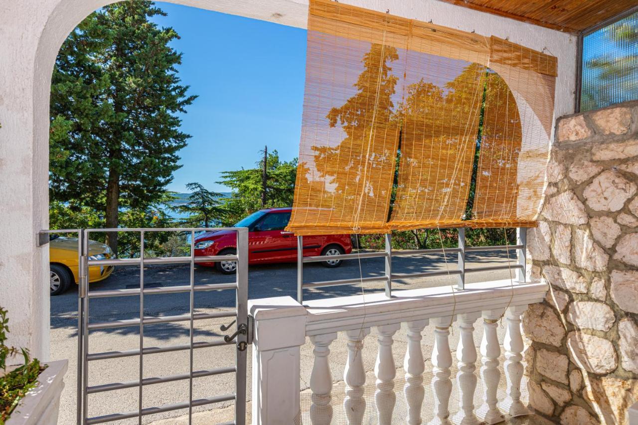 Apartmani Loki Dramalj Bagian luar foto