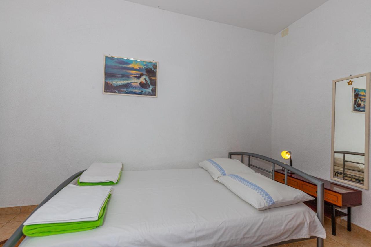 Apartmani Loki Dramalj Bagian luar foto