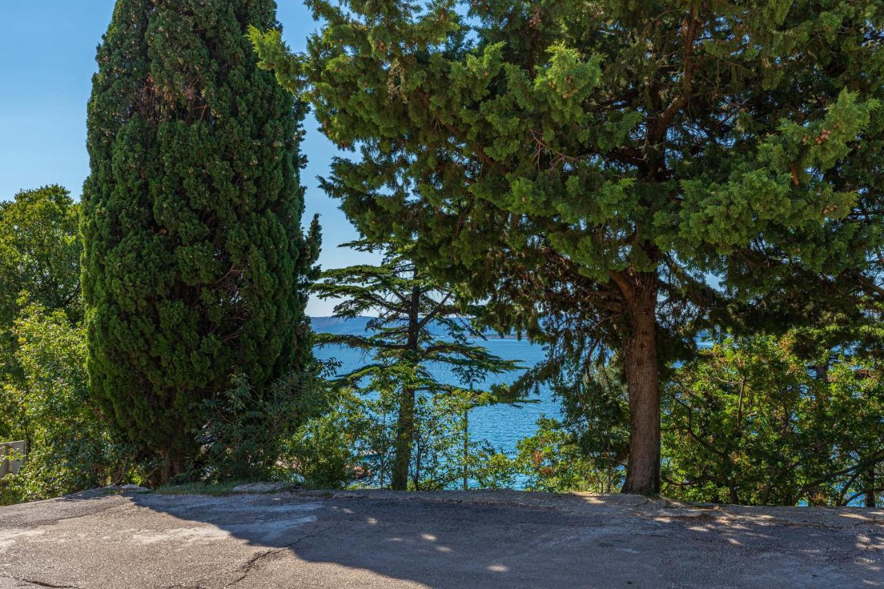 Apartmani Loki Dramalj Bagian luar foto