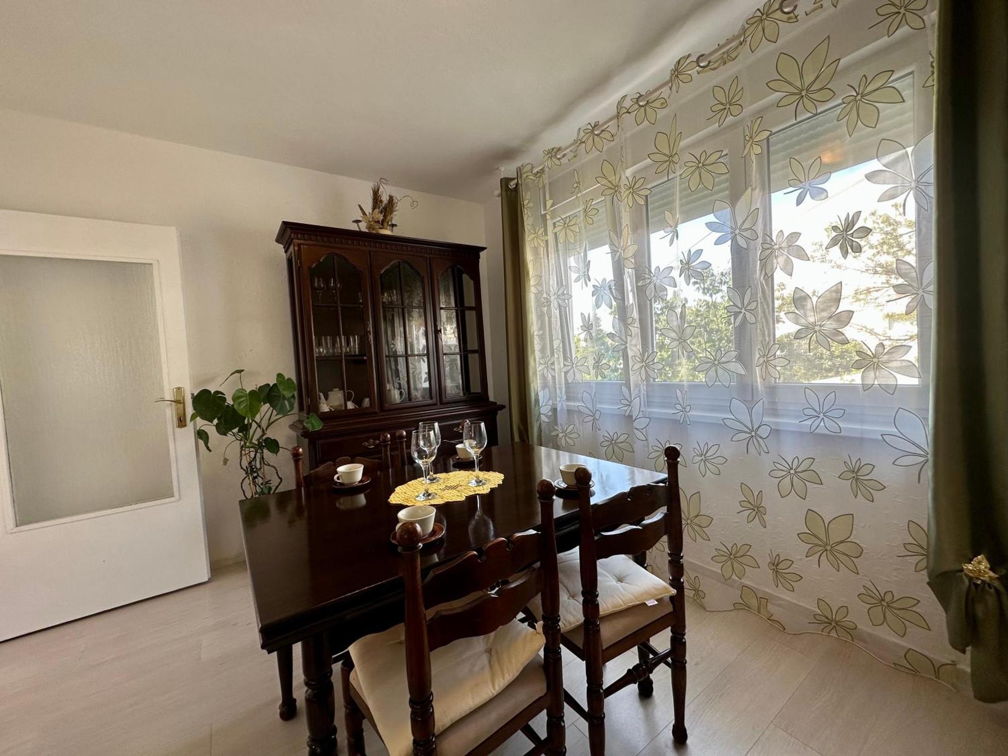 Apartmani Loki Dramalj Bagian luar foto