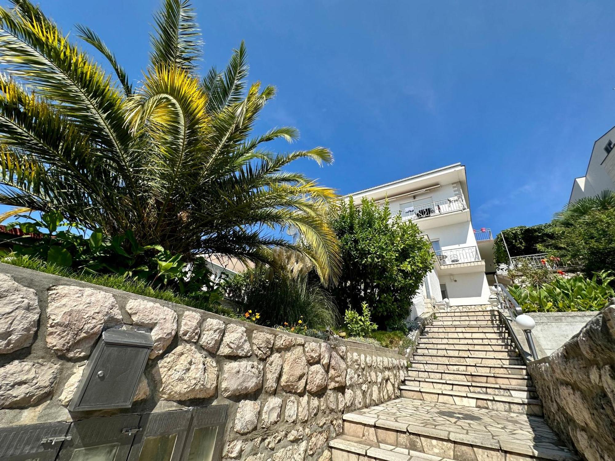 Apartmani Loki Dramalj Bagian luar foto